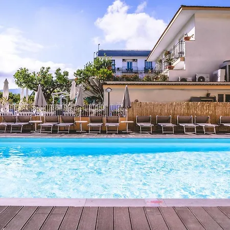 Hotell Isabella 4*