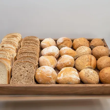 מלון Isabella 4*