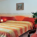 Isabella 4* Półwysep Sorrentyński