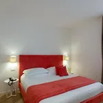 Isabella Hotel
